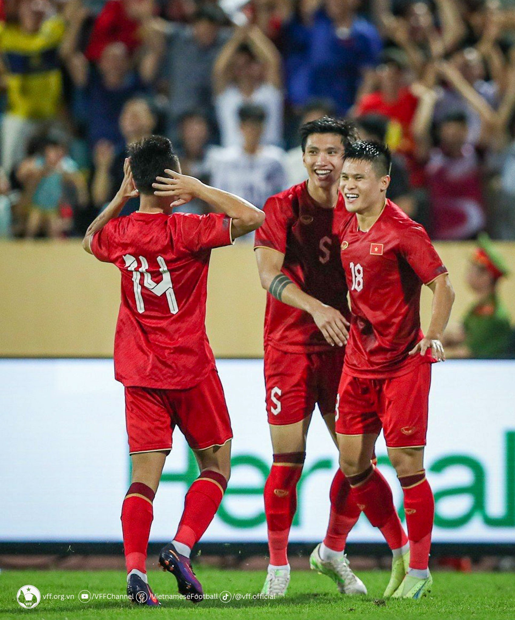 ĐT Việt Nam được FIFA cộng bao nhiêu điểm sau 2 chiến thắng trước Hong Kong và Syria? - Ảnh 1