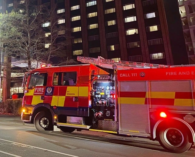 Khách sạn nơi ĐT nữ New Zealand đóng quân bất ngờ bốc cháy
