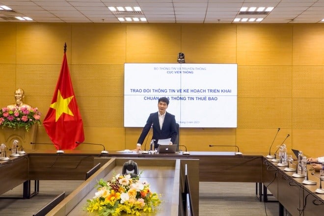 Ông Nguyễn Phong Nhã, Phó cục trưởng Cục Viễn thông phát biểu tại cuộc họp sáng ngày 13/3. Ảnh: Tri thức trực tuyến