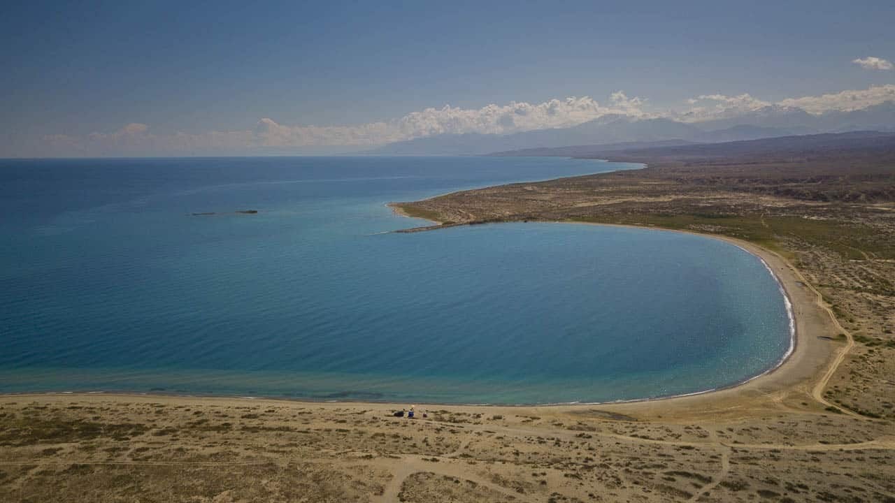 Hồ Issyk-kul Kyrgyzstan. (Ảnh: internet)