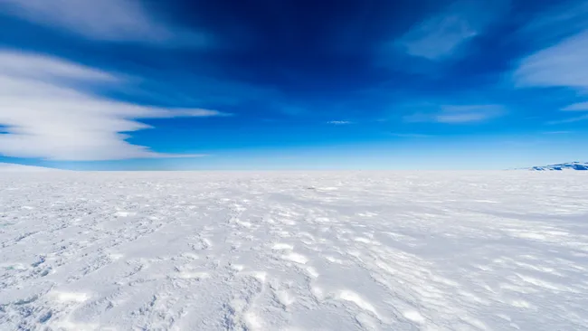 Nam Cực là nơi lạnh nhất trên Trái đất (Ảnh: Jason Edwards/Getty Images)