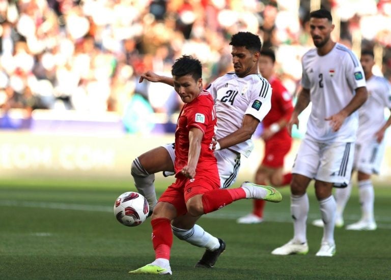 Quang Hải đi vào lịch sử Asian Cup 2023 sau bàn thắng vào lưới Iraq. Ảnh: Internet