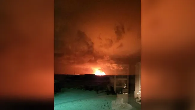 Núi lửa Iceland phun trào sau một trận 'động đất'. (Ảnh: Eldgosið séð frá Vatnsleysuströnd)