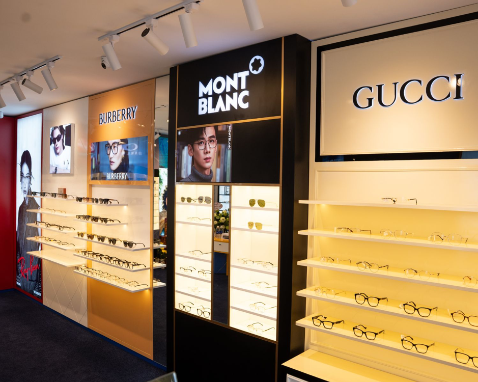 Trải nghiệm mua mắt kính cao cấp tại Kính Hải Triều: An tâm 100% - Ảnh 2